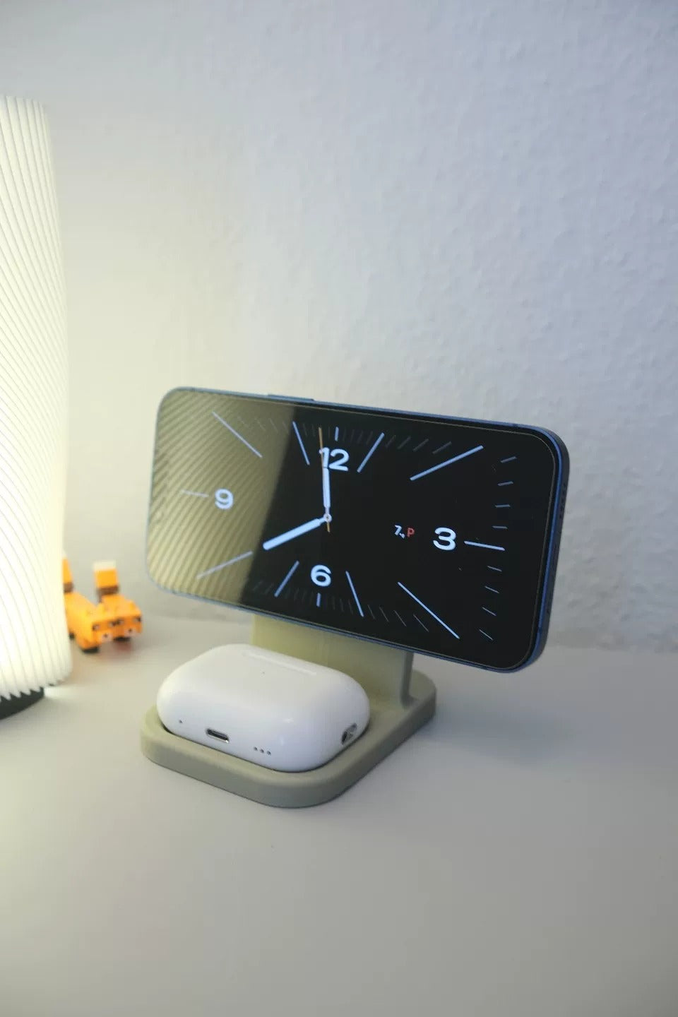 3D Printed 2-in-1 Wireless Charging Stand Desktop Phone Dock  Earbuds Charger for iPhone AirPods